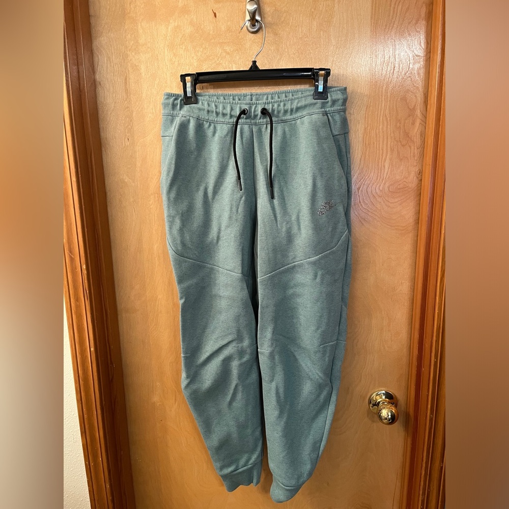 Nike Men’s Tech Fleece Joggers